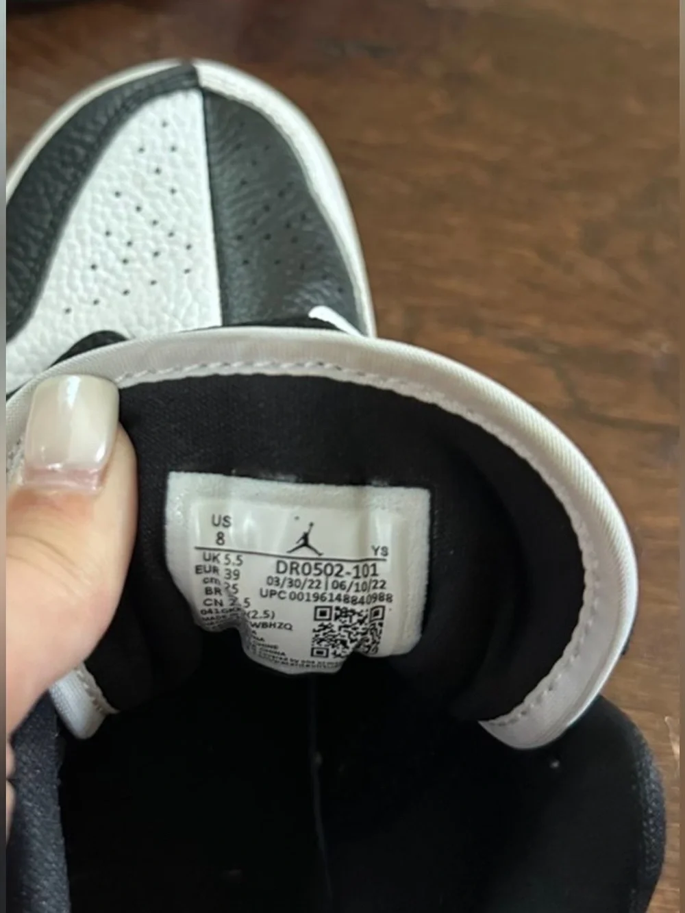 Nike Air Jordan 1 Low SE Homage Split White/ Black-size 8 women’s like new - Picture 13 of 16
